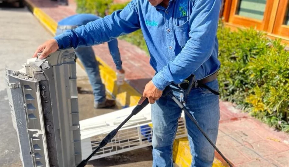 WhatsApp Image 2024-08-17 at 12.32.18 PM (3)